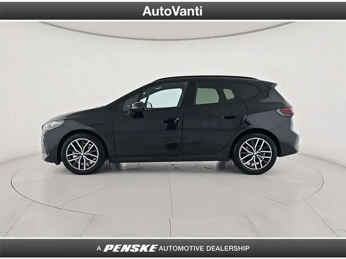 Nuova BMW 218 Active Tourer M Sport 150 CV (110 kW) 2026 Nero Monovolume