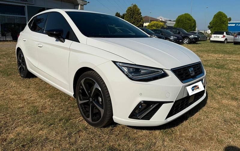 Second-hand Seat Ibiza FR 90 CP (66 kW) 2023 Alb Berlinǎ