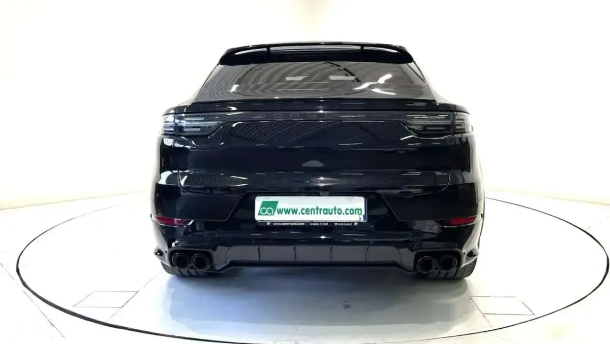Usata Porsche Cayenne 340 CV (250 kW) 2022 Nero SUV