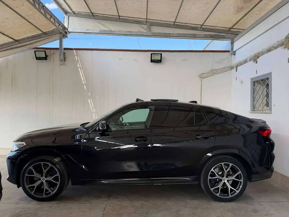 Usata BMW X6 M Sport 340 CV (250 kW) 2023 Nero SUV