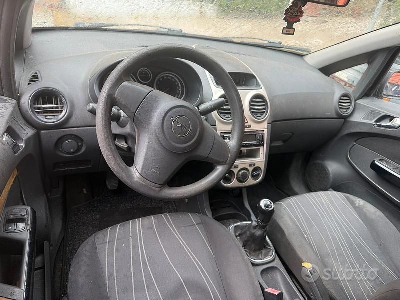 Usata Opel Corsa 75 CV (55 kW) 2022 Nero Utilitaria