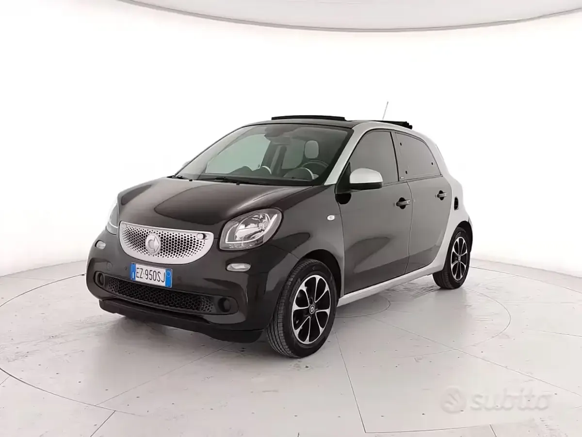Usata Smart ForFour Passion 71 CV (52 kW) 2015 Nero Utilitaria