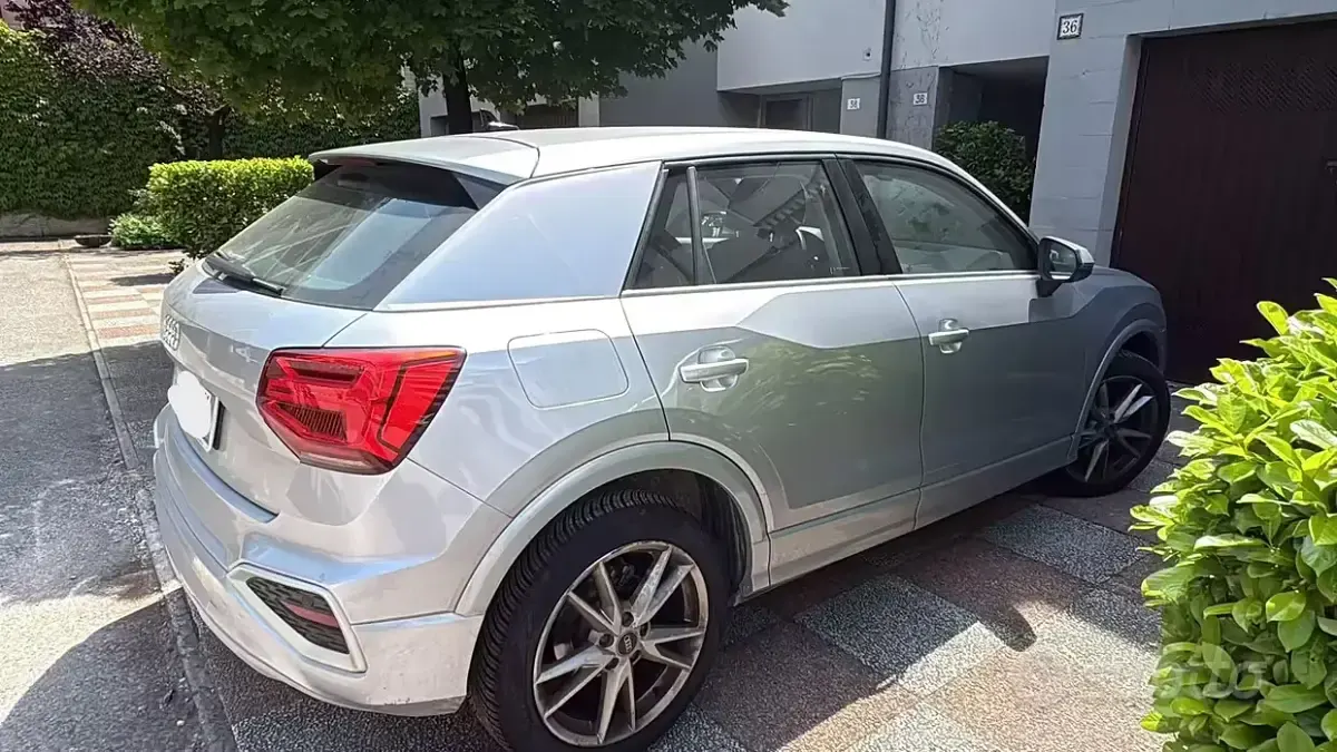 Usata Audi Q2 150 CV (110 kW) 2021 Grigio SUV
