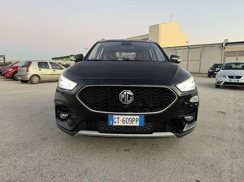 Usata MG ZS Luxury 111 CV (81 kW) 2024 Nero SUV