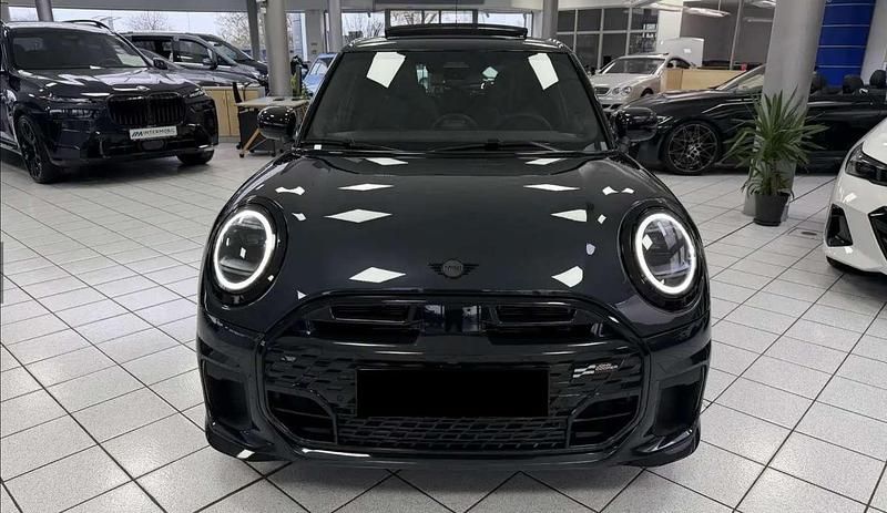 Usata Mini John Cooper Works 156 CV (114 kW) 2025 Utilitaria
