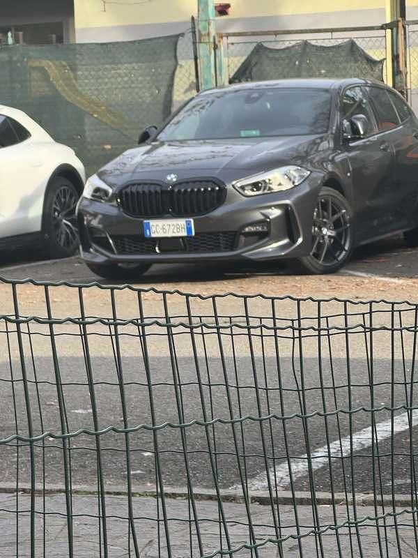Usata BMW 118 M Sport 150 CV (110 kW) 2021 Grigio Utilitaria