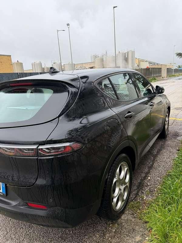 Usata Alfa Romeo Tonale Super 131 CV (96 kW) 2023 Nero SUV