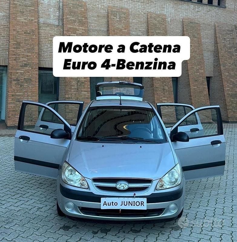 Grigio Usata 2007 Hyundai Getz Due volumi | 1800 € (Buon prezzo) - Immagine 1/4