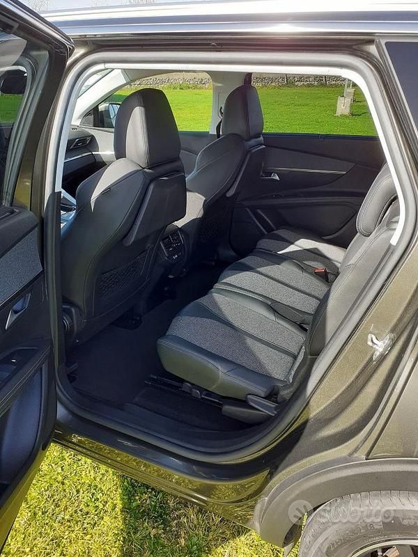 Usata Peugeot 5008 130 CV (95 kW) 2020 Grigio SUV
