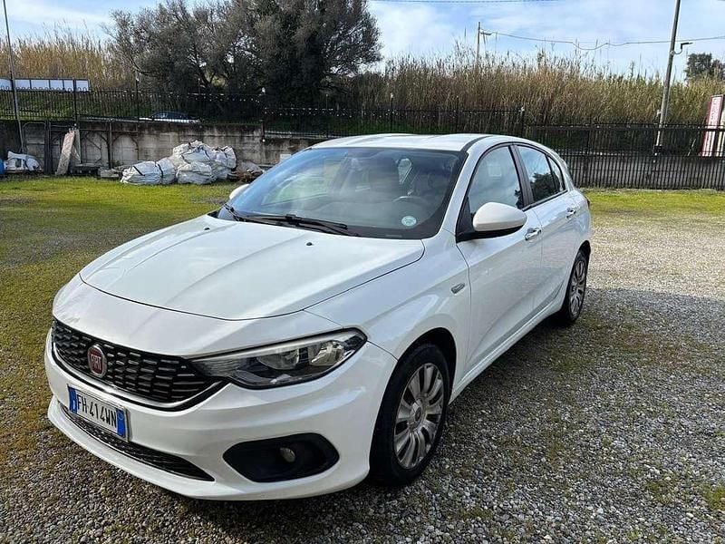 Usata Fiat Tipo Pop 95 CV (69 kW) 2017 Bianco Berlina