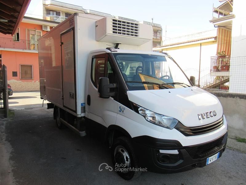 Usata Iveco Daily 150 CV (110 kW) 2019 Bianco
