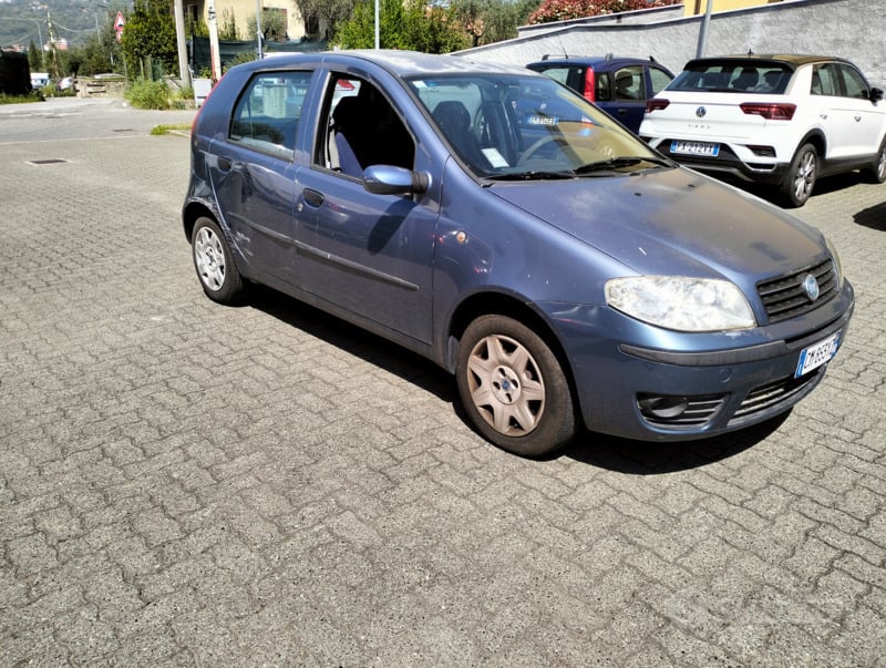 Usato 2004 Fiat Punto 1.2 Benzin 60 CV (1.000 €)