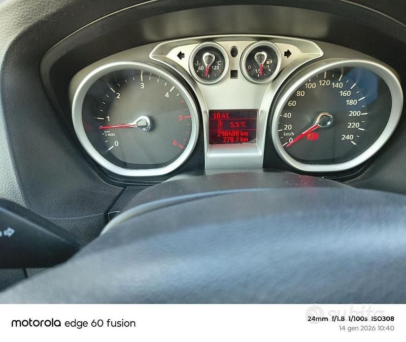 Usata Ford Focus Style 109 CV (80 kW) 2011 Grigio Station wagon
