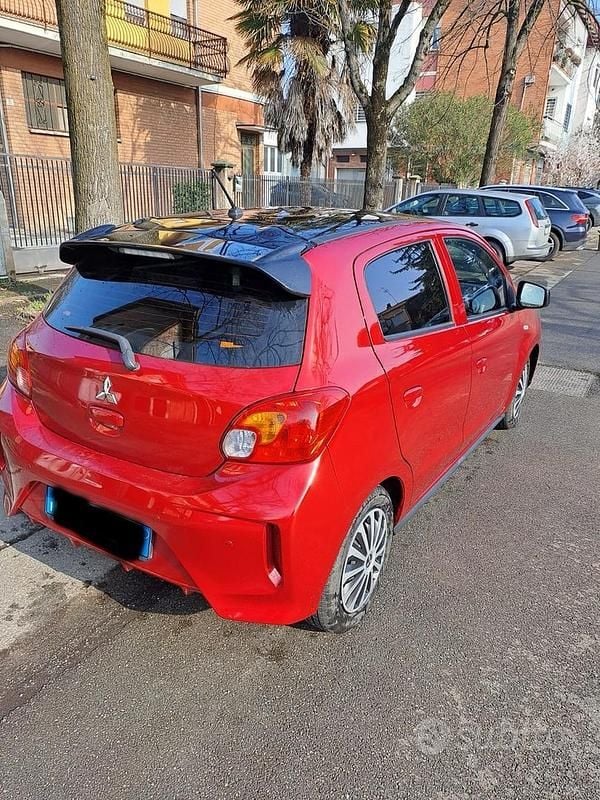 Usata Mitsubishi Space Star 71 CV (52 kW) 2021 Rosso Utilitaria