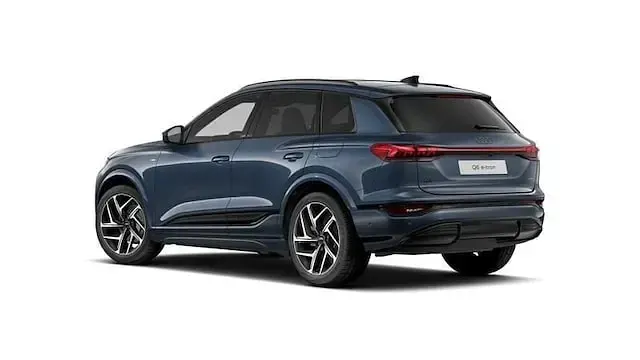 Nuova Audi Q6 e-tron S-Line 284 kW (387 CV) 2025 Grigio daytona perla SUV
