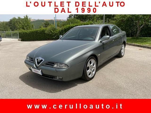 Grigio scuro Usata 1999 Alfa Romeo 166 Tre volumi | 690 € (Buon prezzo) - Immagine 1/4