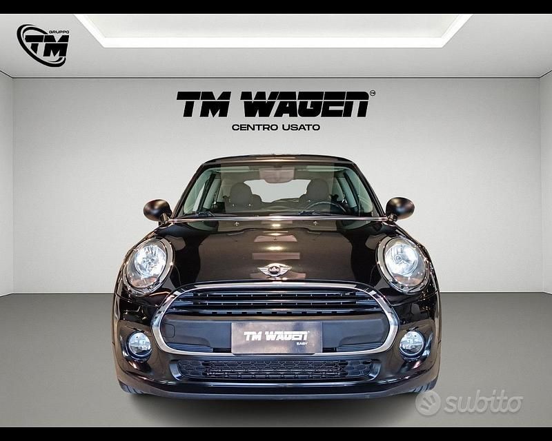 Usata Mini ONE 102 CV (75 kW) 2017 Nero Utilitaria