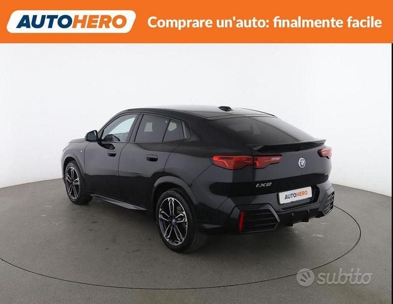 Usata BMW iX2 M Sport 150 kW (204 CV) 2024 Nero SUV