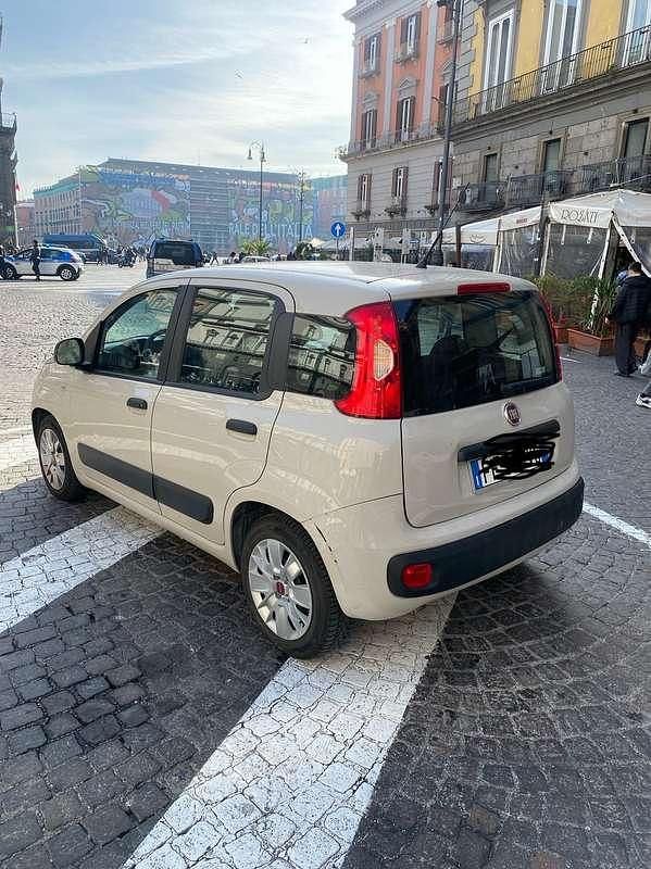 Usata Fiat Panda Lounge 95 CV (69 kW) 2016 Utilitaria