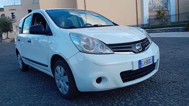Usata Nissan Note Visia 90 CV (66 kW) 2011 Bianco Monovolume