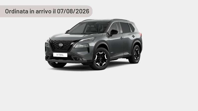 Usata Nissan X-Trail 204 CV (150 kW) 2024 Argento SUV