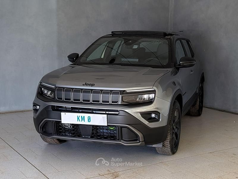 Nuova Jeep Avenger 199 CV (146 kW) 2025 Gray SUV