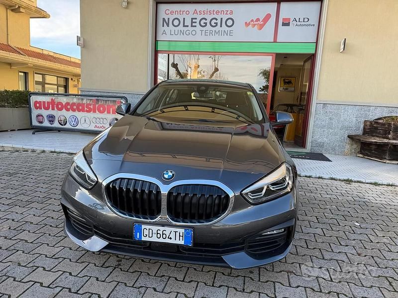 Usata BMW 116 Advantage 116 CV (85 kW) 2020 Grigio Utilitaria