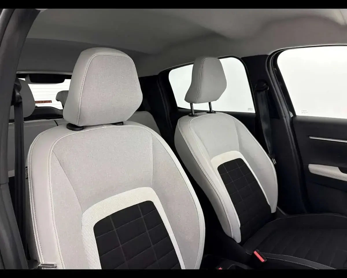Usata Citroën C3 PureTech 101 CV (74 kW) 2025 Night black SUV