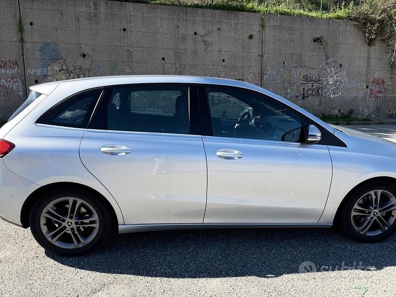 Brugt Mercedes B180 116 HK (85 kW) 2020 Grå MPV