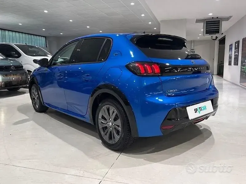 Usata Peugeot 208 Allure 100 kW (136 CV) 2020 Bluazzurro Utilitaria
