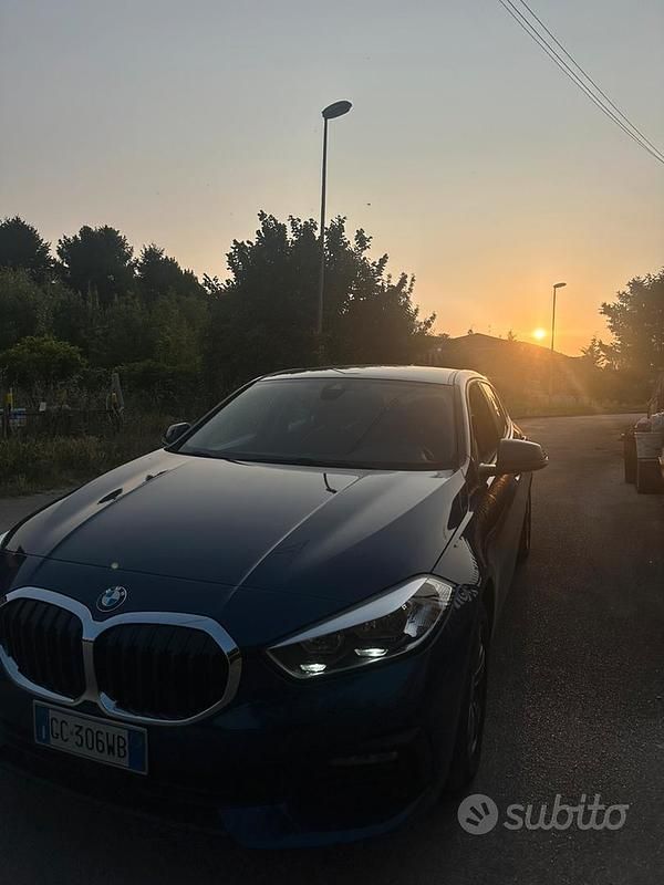 Blu Usata 2020 BMW 116 Advantage Due volumi | 17.500 € (Cara) - Immagine 1/4