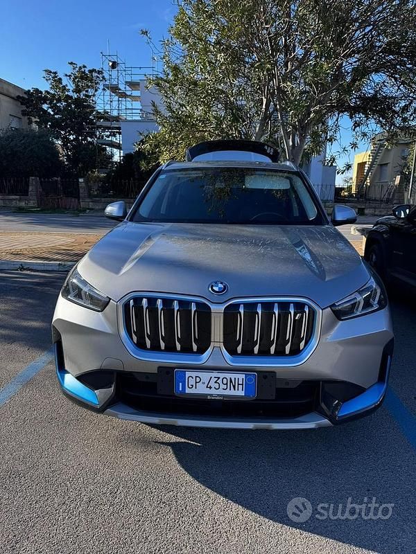 Usado BMW iX1 xLine 230 kW (313 CV) 2023 Gris SUV