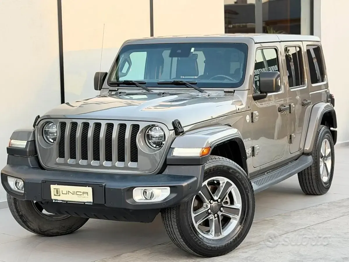 Usata Jeep Wrangler Unlimited Sahara 200 CV (147 kW) 2020 Grigio SUV