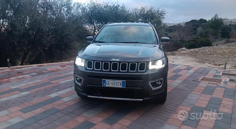 Usata Jeep Compass Limited 131 CV (96 kW) 2021 Grigio SUV