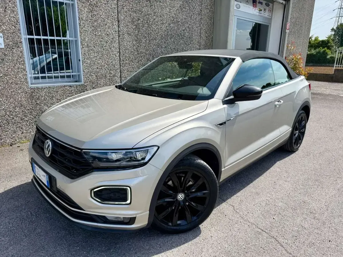 Usata VW T-Roc Cabriolet R-line 150 CV (110 kW) 2020 Grigio Cabrio
