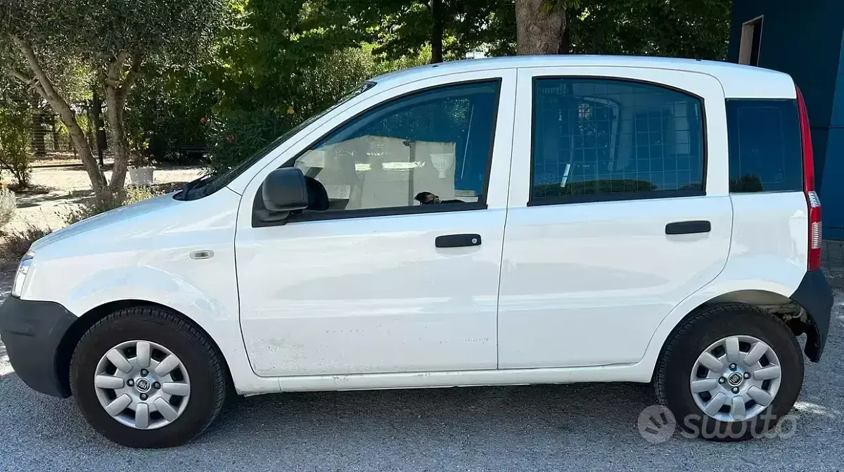 Usata Fiat Panda 69 CV (50 kW) 2011 Bianco Utilitaria