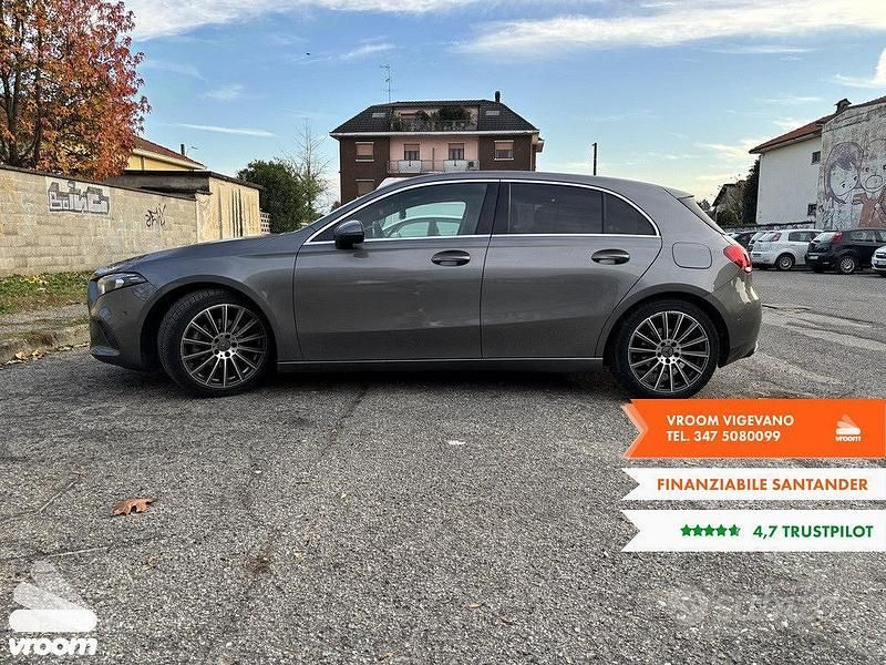 Usata Mercedes A180 135 CV (99 kW) 2019 Grigio Berlina