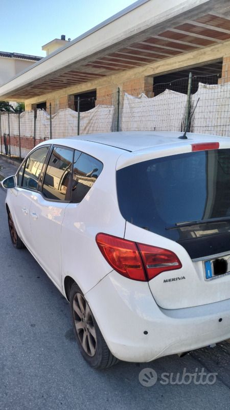 Usata Opel Meriva 95 CV (69 kW) 2014 Bianco Monovolume