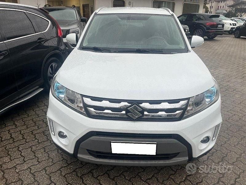 Usata Suzuki Vitara 120 CV (88 kW) 2016 Bianco SUV