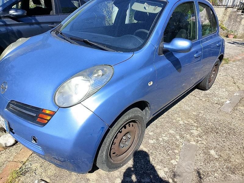 Usata Nissan Micra 65 CV (47 kW) 2005 Blu Berlina