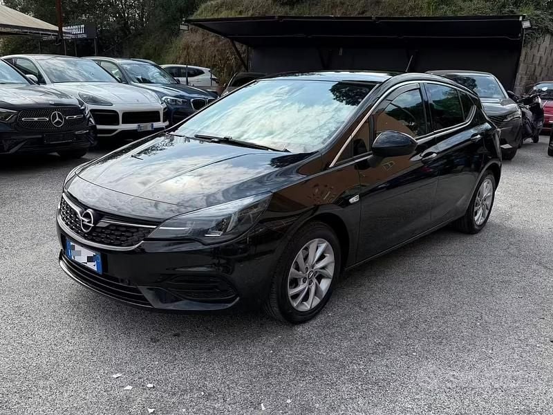 Usata Opel Astra Ultimate 122 CV (89 kW) 2021 Nero Station wagon