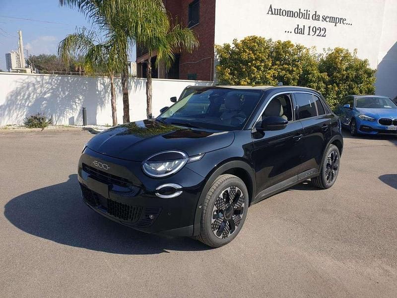 Nuova Fiat 600 La Prima 101 CV (74 kW) 2026 Nero SUV