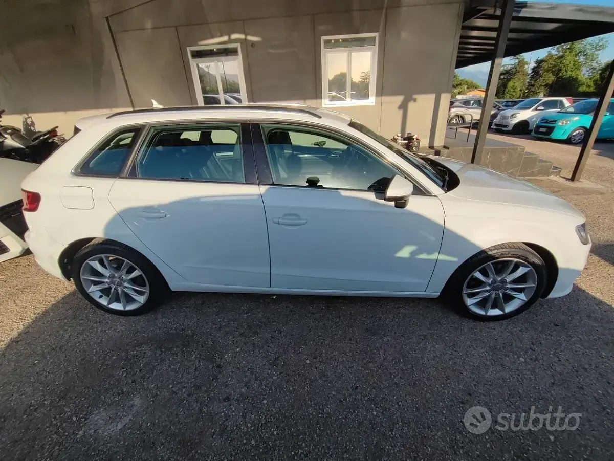 Usata Audi A3 Attraction 150 CV (110 kW) 2013 Bianco Berlina