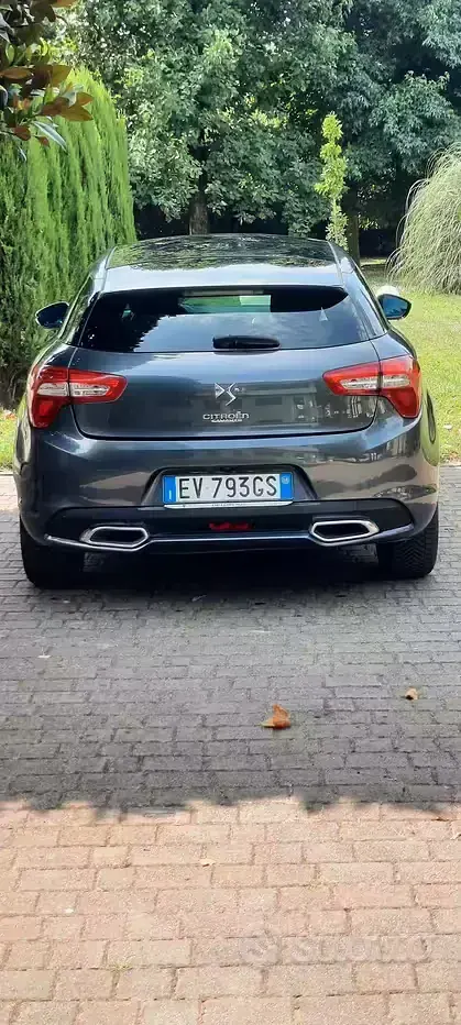 Usata Citroën DS5 181 CV (133 kW) 2014 Grigio Utilitaria