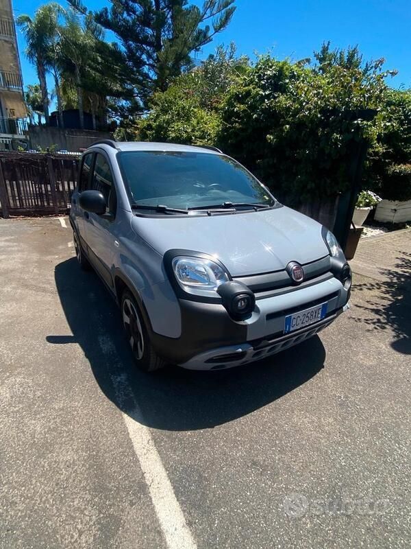 Blu Usata 2020 Fiat Panda Due volumi | 12.500 € (Molto cara) - Immagine 1/4