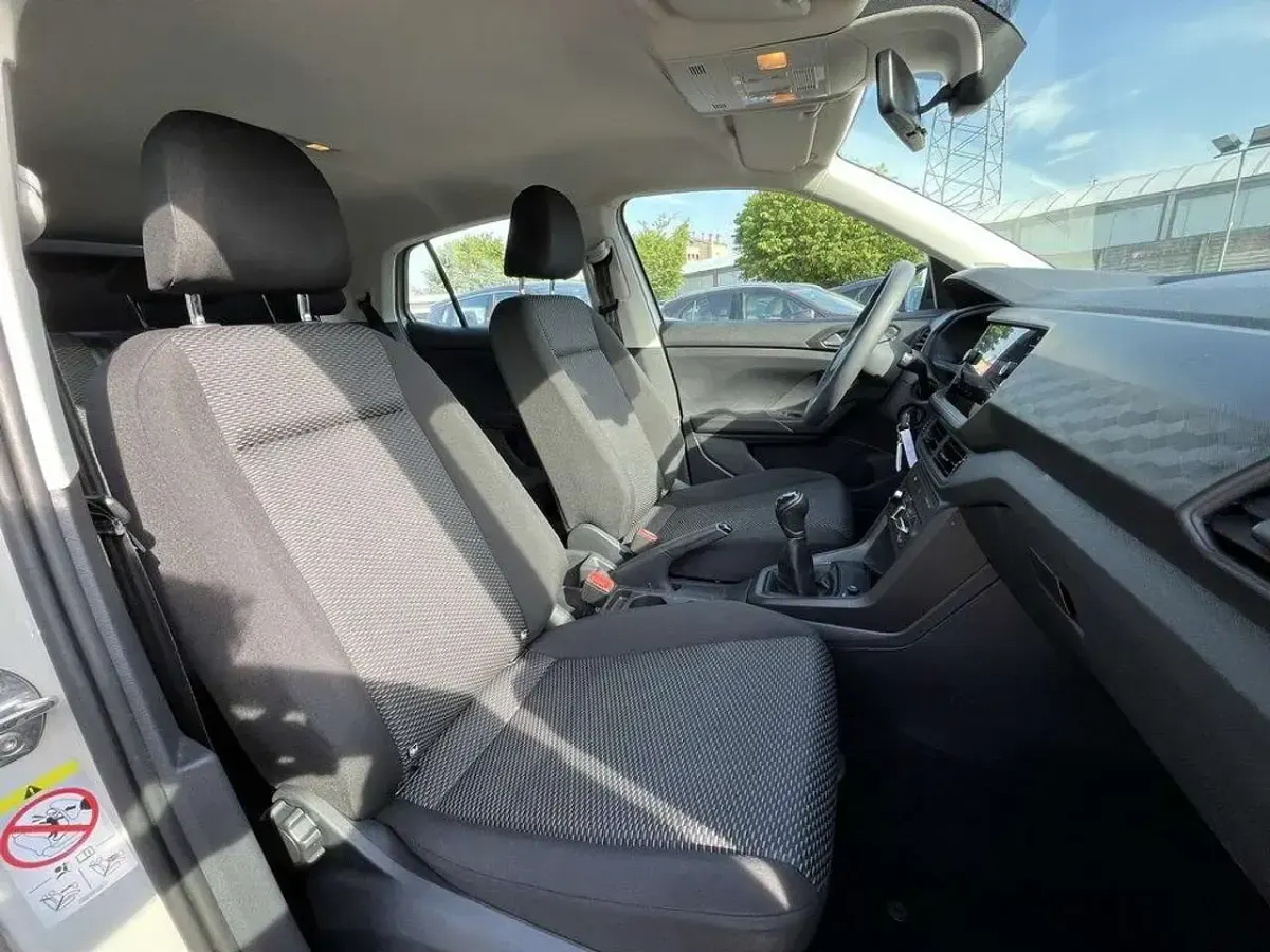 Usata VW T-Cross 95 CV (69 kW) 2021 Grigio SUV