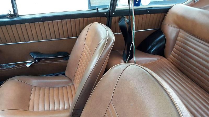 Usata Fiat 850 48 CV (35 kW) 1967 Grigio Coupé