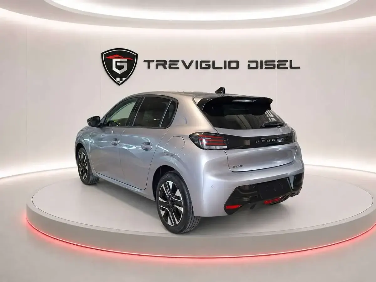 Usata Peugeot 208 Allure 136 CV (100 kW) 2024 Grigio artense Utilitaria