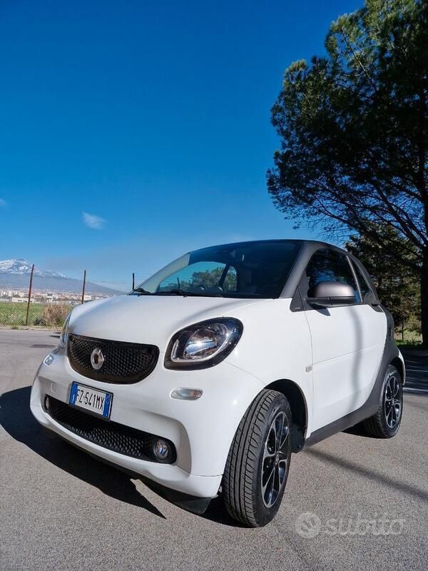 Usata 2017 Smart ForTwo Coupé Coupé | 9500 € (Ottimo prezzo) - Immagine 1/4