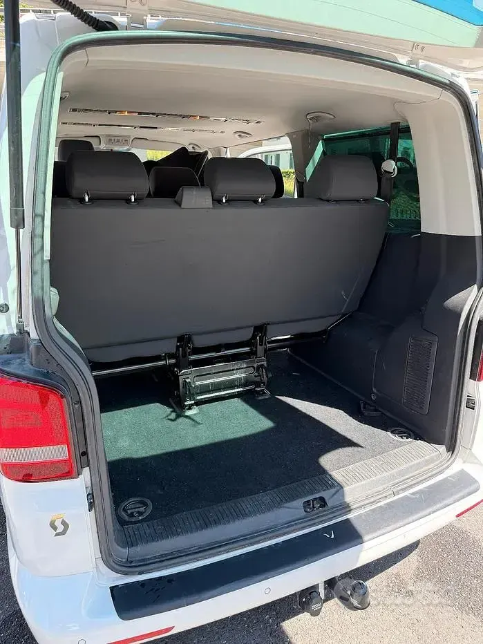 Usata VW Caravelle 180 CV (132 kW) 2014 Furgone